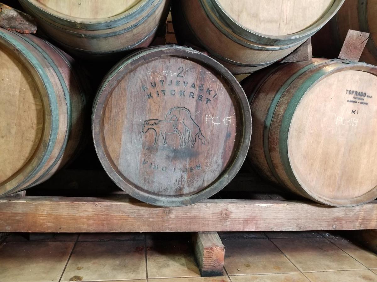 Kutjevo Wellness B&B Winery Sontacchi المظهر الخارجي الصورة